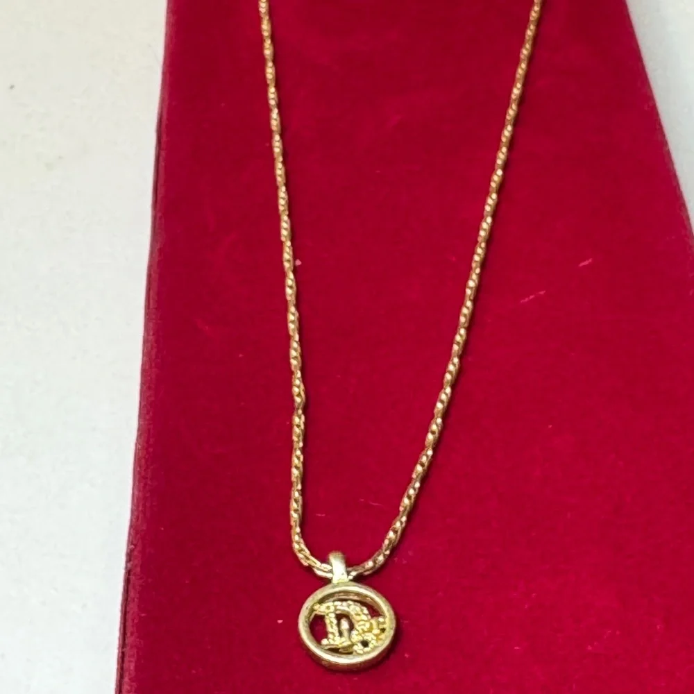 Dior Gold Pendant Necklace - Picture 3 of 10